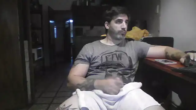 ozzypsico13 online show from April 2026 09:18:02 PM