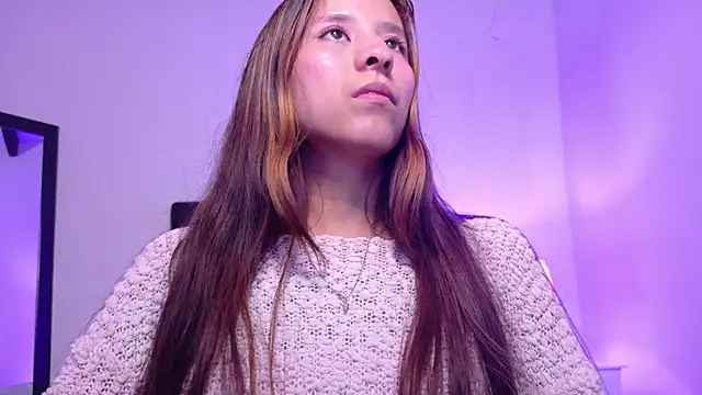 Snapshot of Skinny_hottie18 chatting on February 2025 01:50:02 PM Skinny hottie18 online show from February 2025 01:50:02 PM