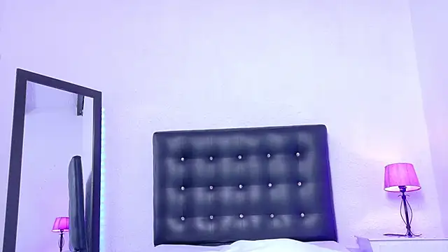 Snapshot of Skinny_hottie18 chatting on September 2025 01:56:01 PM Skinny hottie18 online show from September 2025 01:56:01 PM