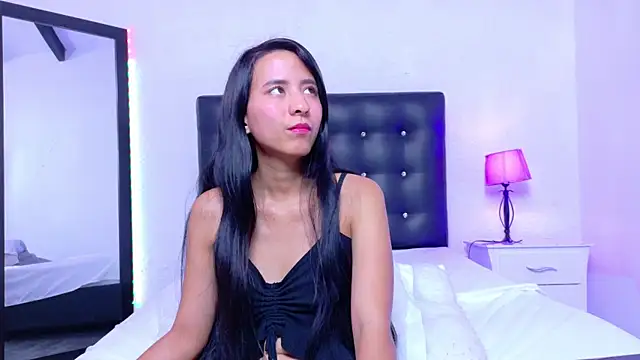 Snapshot of Skinny_hottie18 chatting on September 2025 01:47:02 PM Skinny hottie18 online show from September 2025 01:47:02 PM