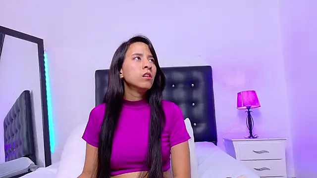 Snapshot of Skinny_hottie18 chatting on November 2025 01:55:02 PM Skinny hottie18 online show from November 2025 01:55:02 PM