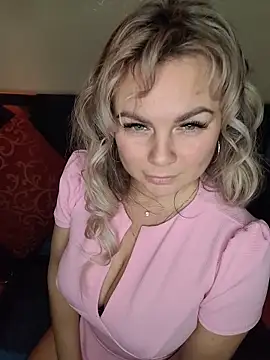 candy queeen online show from November 2025 02:33:02 AM