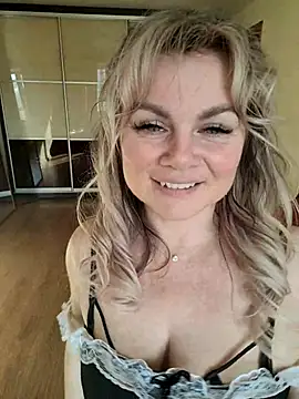 candy queeen online show from March 2026 10:55:01 AM