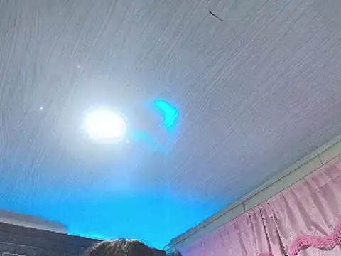 Snapshot of loren_tits24 chatting on December 2024 02:19:01 AM loren tits24 online show from December 2024 02:19:01 AM