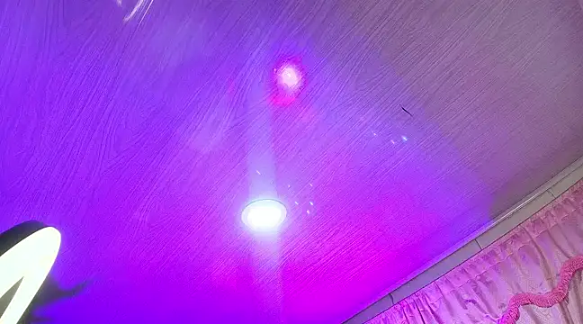 Snapshot of loren_tits24 chatting on March 2025 12:37:02 AM loren tits24 online show from March 2025 12:37:02 AM