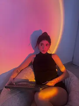 Snapshot of AnnyCherry_ chatting on January 2025 05:56:01 PM AnnyCherry online show from January 2025 05:56:01 PM