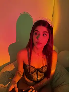 Snapshot of AnnyCherry_ chatting on January 2025 02:07:02 AM AnnyCherry online show from January 2025 02:07:02 AM