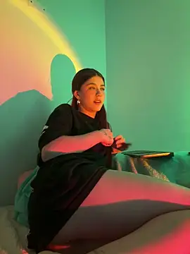 Snapshot of AnnyCherry_ chatting on February 2025 10:00:02 PM AnnyCherry online show from February 2025 10:00:02 PM