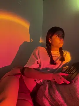 Snapshot of AnnyCherry_ chatting on February 2025 09:21:02 PM AnnyCherry online show from February 2025 09:21:02 PM