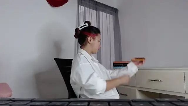 Snapshot of melody__bleir chatting on March 2026 08:37:01 PM melody bleir online show from March 2026 08:37:01 PM