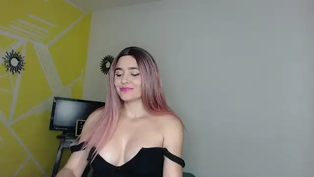 Nikolle Rouss online show from January 2025 07:29:01 AM