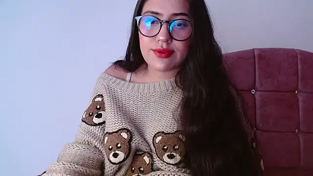 Snapshot of Paris-love chatting on December 2024 06:12:02 AM Paris-love online show from December 2024 06:12:02 AM