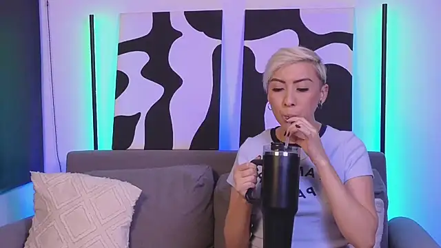 Snapshot of jane_hart_ chatting on December 2024 04:04:02 AM jane hart online show from December 2024 04:04:02 AM