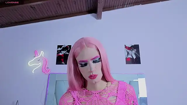 Snapshot of money_Ts_ chatting on September 2025 01:20:02 AM money Ts online show from September 2025 01:20:02 AM