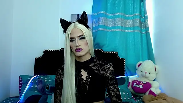 Snapshot of money_Ts_ chatting on November 2025 09:02:01 PM money Ts online show from November 2025 09:02:01 PM