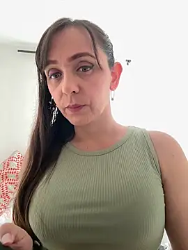 natalie cowens online show from June 2026 09:19:01 PM