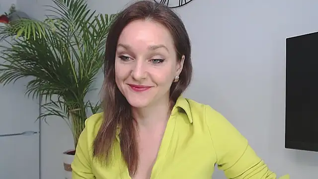 Snapshot of AliciaDesire chatting on January 2025 11:16:01 AM AliciaDesire online show from January 2025 11:16:01 AM