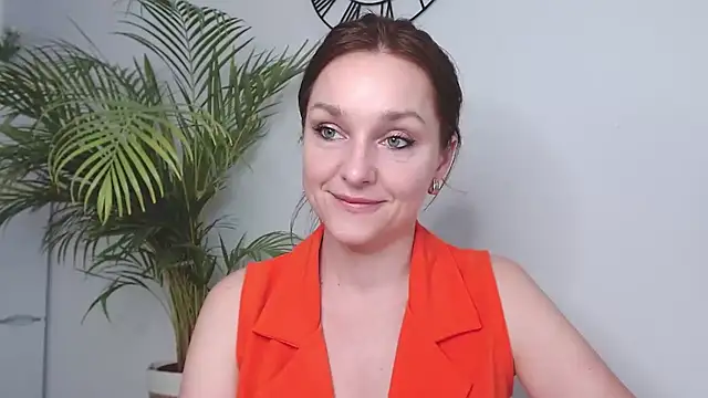 Snapshot of AliciaDesire chatting on March 2025 08:08:01 AM AliciaDesire online show from March 2025 08:08:01 AM