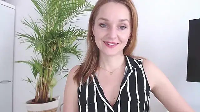 AliciaDesire online show from February 2026 02:16:02 PM