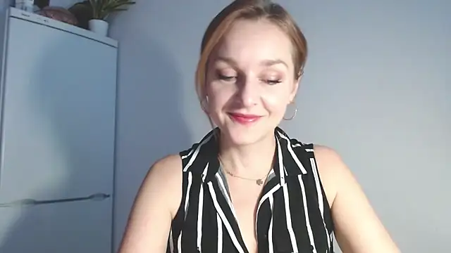 AliciaDesire online show from February 2026 07:01:01 AM