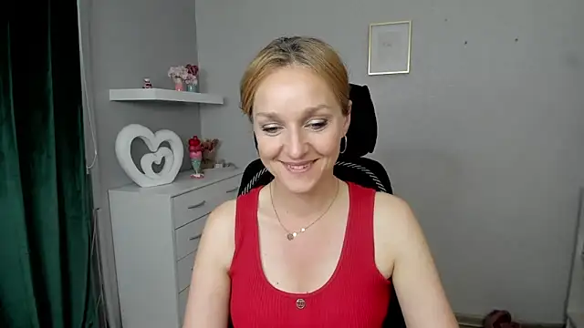 AliciaDesire online show from May 2026 05:42:02 PM