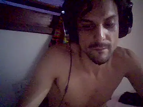 Snapshot of couplemilk chatting on December 2024 07:27:02 AM couplemilk online show from December 2024 07:27:02 AM