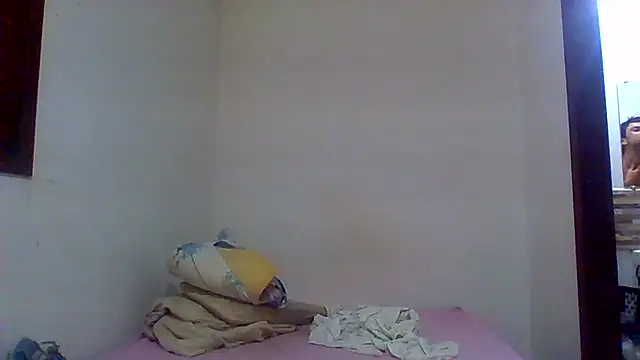 Snapshot of couplemilk chatting on December 2024 07:15:02 AM couplemilk online show from December 2024 07:15:02 AM