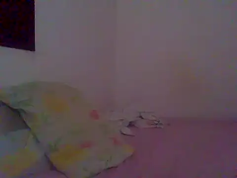 Snapshot of couplemilk chatting on December 2024 07:33:02 AM couplemilk online show from December 2024 07:33:02 AM