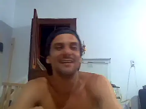 Snapshot of couplemilk chatting on December 2024 01:43:01 AM couplemilk online show from December 2024 01:43:01 AM