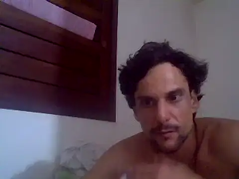 Snapshot of couplemilk chatting on December 2024 06:31:02 AM couplemilk online show from December 2024 06:31:02 AM