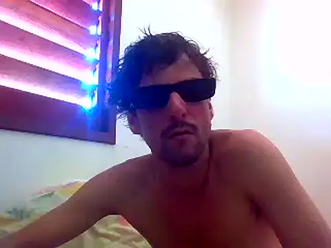 Snapshot of couplemilk chatting on January 2025 03:03:01 PM couplemilk online show from January 2025 03:03:01 PM