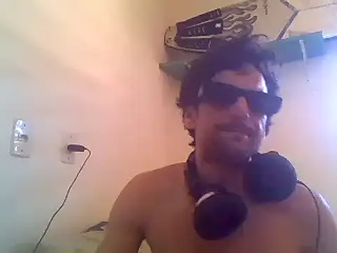 Snapshot of couplemilk chatting on January 2025 05:08:01 PM couplemilk online show from January 2025 05:08:01 PM