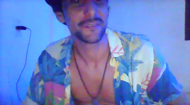 Snapshot of couplemilk chatting on January 2025 06:23:02 AM couplemilk online show from January 2025 06:23:02 AM