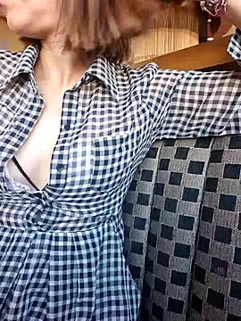 Snapshot of Lunababymylove chatting on December 2024 09:11:01 PM Lunababymylove online show from December 2024 09:11:01 PM