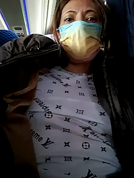 Snapshot of Lunababymylove chatting on December 2024 08:10:02 PM Lunababymylove online show from December 2024 08:10:02 PM