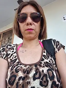 Snapshot of Lunababymylove chatting on March 2025 11:07:01 PM Lunababymylove online show from March 2025 11:07:01 PM