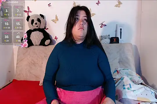 Snapshot of LennaTurnerr chatting on February 2026 02:23:02 PM LennaTurnerr online show from February 2026 02:23:02 PM