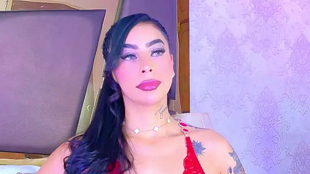 Snapshot of GiahDaniels chatting on April 2026 09:32:01 PM GiahDaniels online show from April 2026 09:32:01 PM