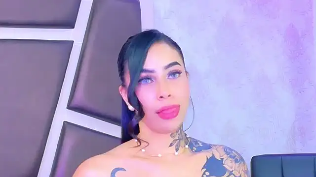 Snapshot of GiahDaniels chatting on May 2026 03:53:01 PM GiahDaniels online show from May 2026 03:53:01 PM