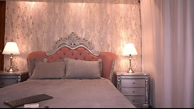 AngelineConnor online show from September 2025 10:11:01 PM