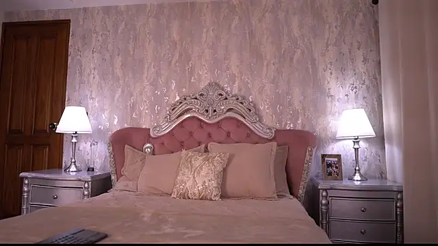 AngelineConnor online show from June 2026 08:11:01 PM