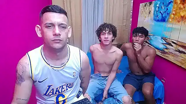 hugecocks hot online show from January 2026 11:42:02 PM