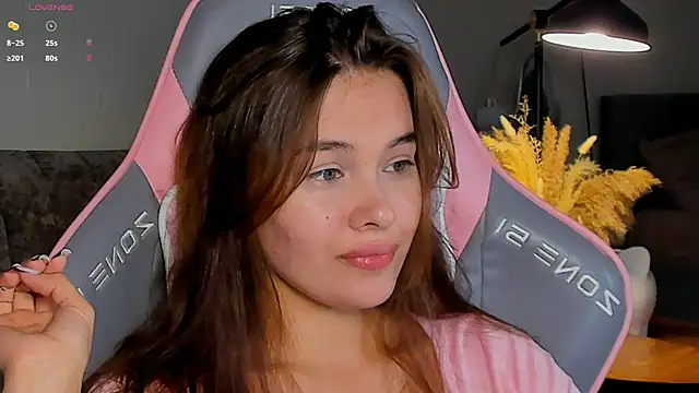 Snapshot of _Sweetie_ chatting on July 2026 12:56:02 PM Sweetie online show from July 2026 12:56:02 PM