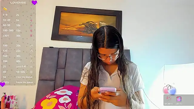 Vahiolet smith online show from February 2026 03:11:01 AM