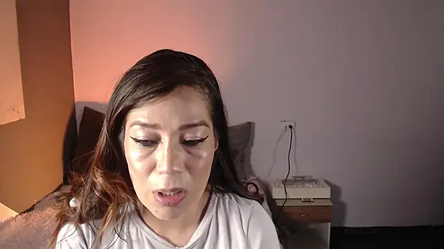 Miiaa wallace online show from February 2025 08:49:01 PM