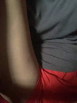 Snapshot of Asianmombigasss chatting on October 2025 06:34:01 AM Asianmombigasss online show from October 2025 06:34:01 AM