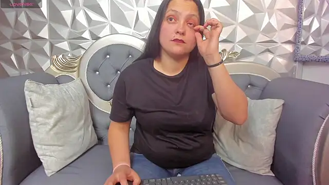 KataleyaStiward online show from December 2024 03:11:01 PM