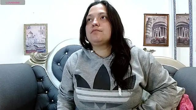 KataleyaStiward online show from May 2026 12:57:02 PM
