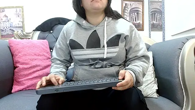KataleyaStiward online show from July 2026 01:13:02 PM