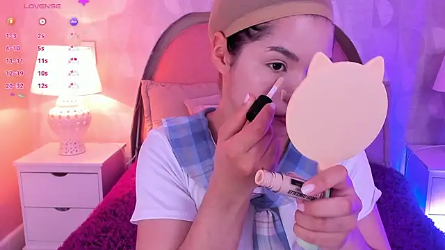 angeline teen online show from May 2026 12:32:02 PM